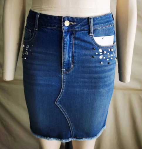 烫钻钉珠裙子_EMC官网(中国区)官方网站